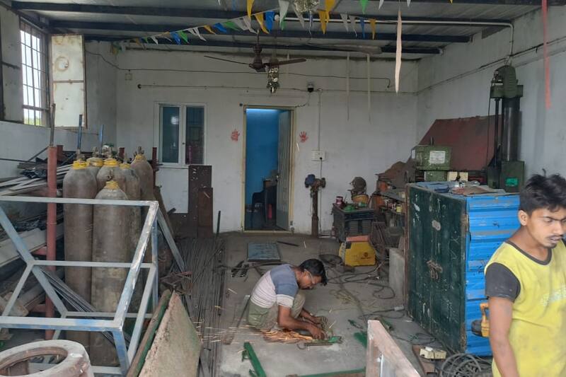 Workshop interior, active fabrication