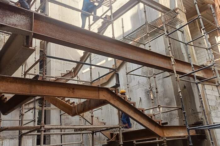 Structural erection at height, Tirumala